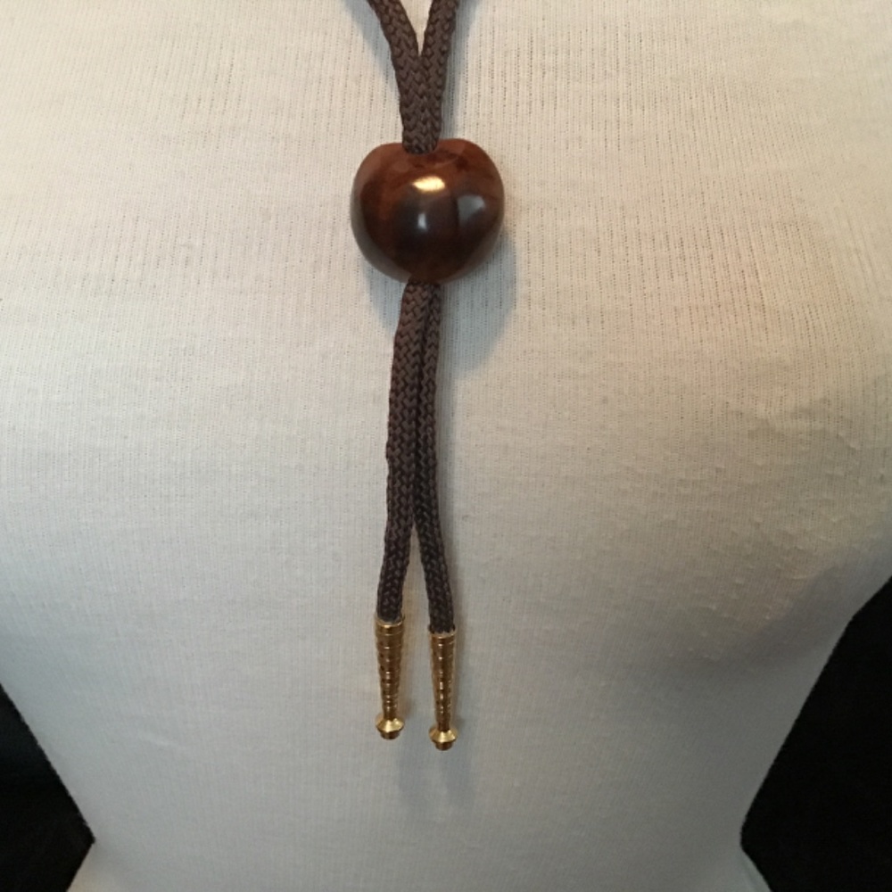 Vintage Hawaiian Kukui nut Brown Cord Bolo Tie with  gold tone metal accents - Picture 2 of 5